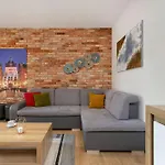 Stylish In Center With Garden And Parking By Renters 公寓 *