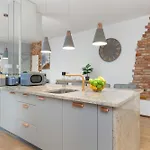 شقة Stylish In Center With Garden And Parking By Renters