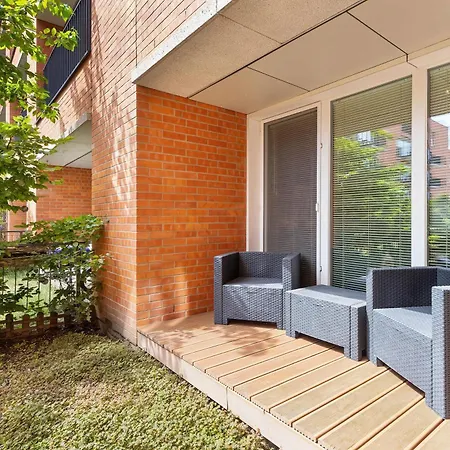 Stylish In Center With Garden And Parking By Renters Гданьск