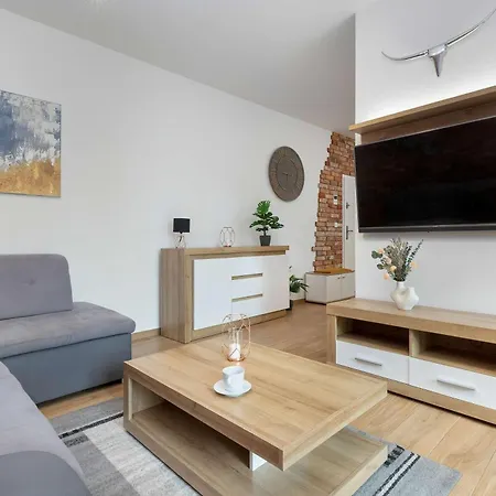 Lejlighed Stylish In Center With Garden And Parking By Renters