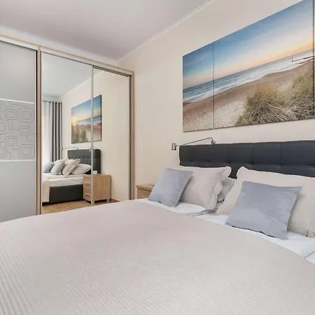 Апартаменты Stylish In Center With Garden And Parking By Renters *